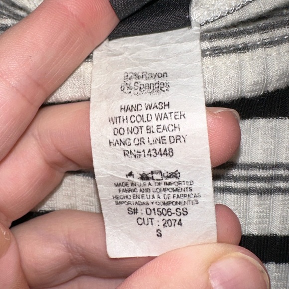 Windsor Black and White Striped Cap Sleeve Bodycon Midi Dress with High Slit - Picture 6 of 6